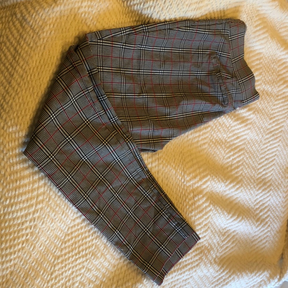 Women’s flat front, stretch waist Jones NY slacks